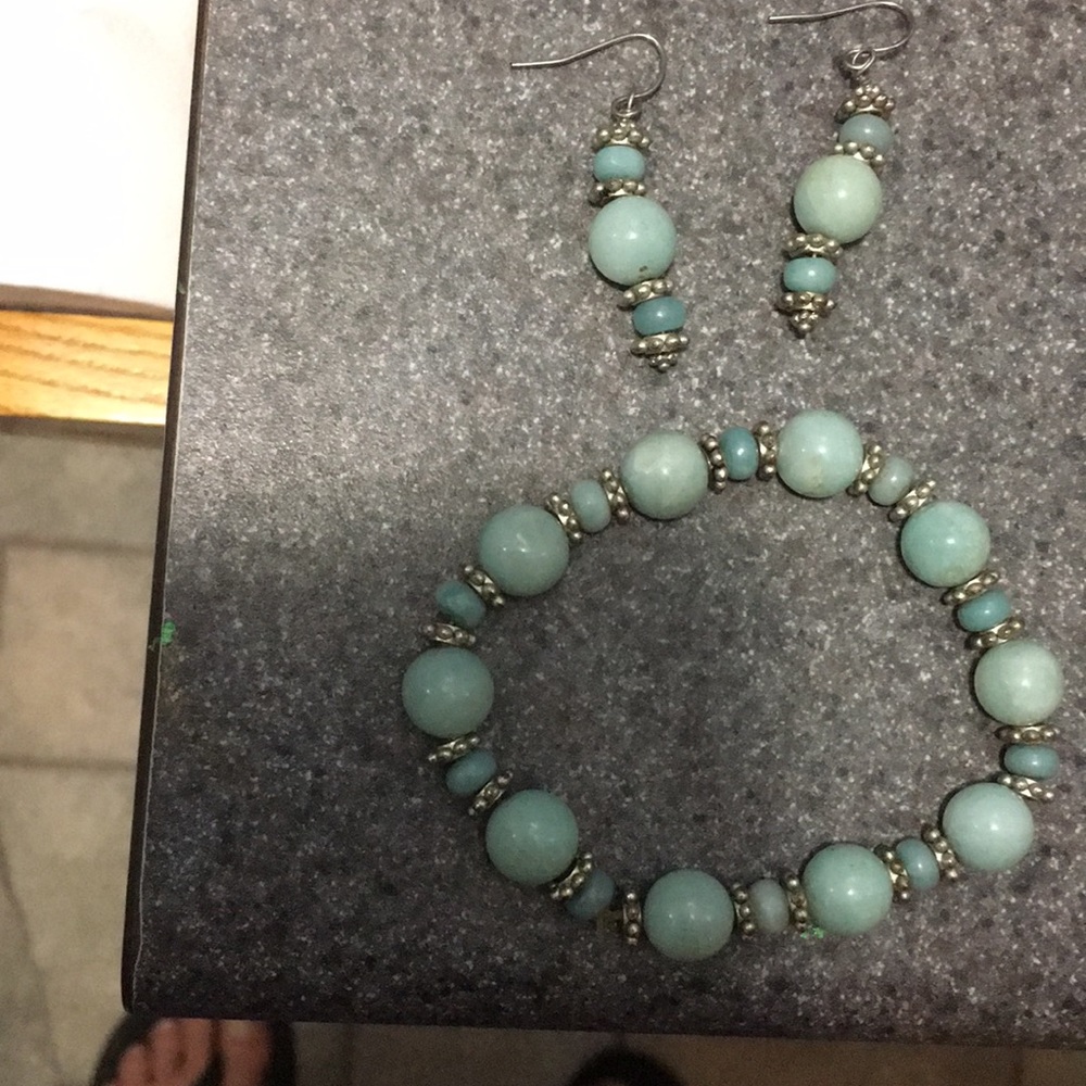 Earrings and bracelet set
